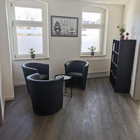 Mit 11 Einzelzimmern Sportcafe Daire *