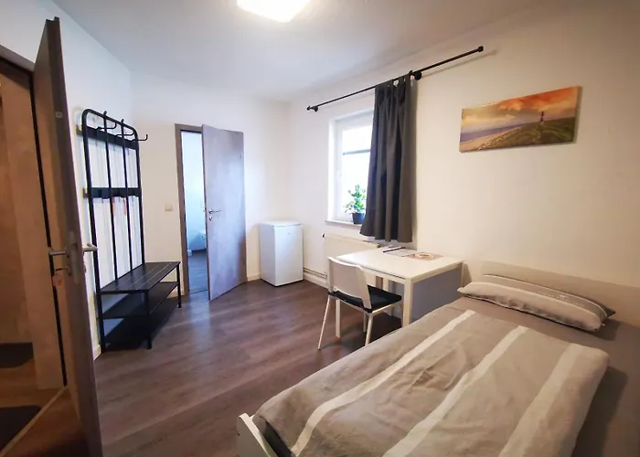 Mit 11 Einzelzimmern Sportcafe Apartament Zwickau